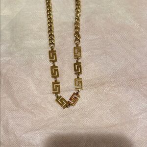 Chic Gold Greek Key Necklace